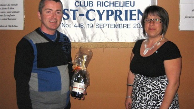 Le Club Richelieu de Saint-Cyprien recevait Francis Gosselin