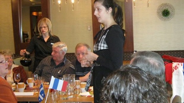 L’Association Québec-France reçoit Virginie Schroeder