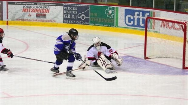 Le Tournoi provincial de hockey Bantam McDonald’s bat son plein