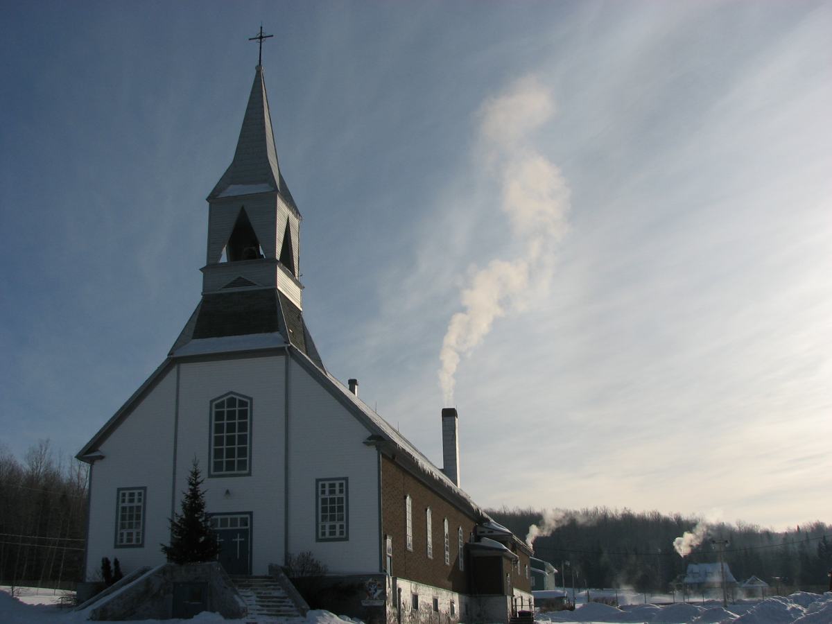 Saint-Elzéar récolte 75 000$ pour son église - Info Dimanche