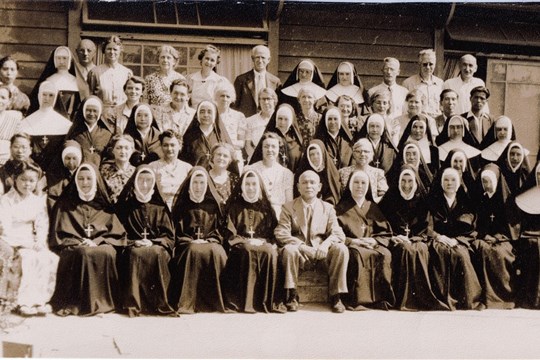 De Rivière-du-Loup à Nagasaki: des Soeurs de l'Enfant-Jésus de Chauffailles en plein coeur de la guerre