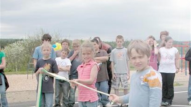 Une nouvelle aire de jeux pour les jeunes de l'École Les Pèlerins de St-André