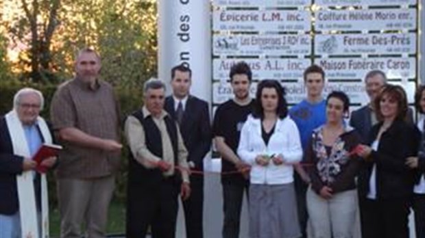 Inauguration de l’enseigne des commerçants de Saint-Honoré