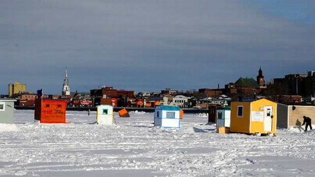 2 raquetteurs meurent d'hypothermie sur le fleuve