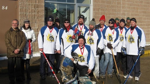 Une rencontre amicale de hockey