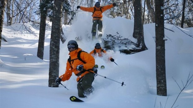 Les skieurs prennent les pistes d'assaut