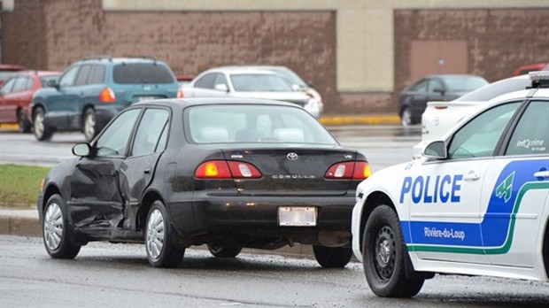 Collision sur le boulevard Armand-Thériault