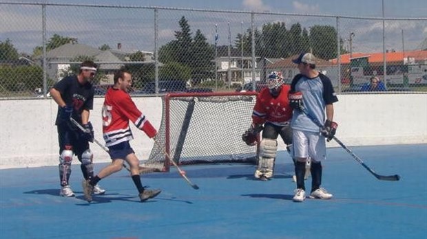 Joueurs et équipes de hockey boule recherchés à Rivière-du-Loup