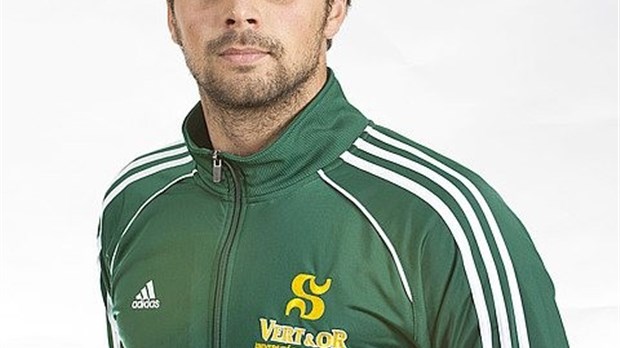 Pierre-Olivier Jean se qualifie pour le championnat de natation de Sport interuniversitaire canadien