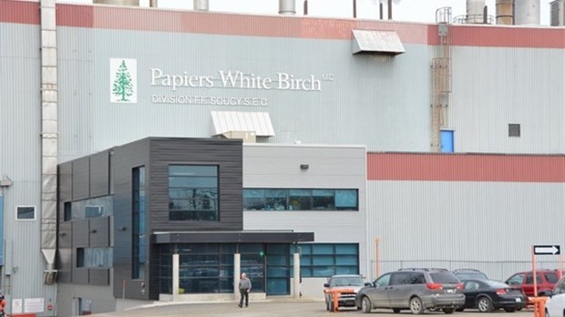 Un peu d'espoir pour les travailleurs de Papiers White Birch