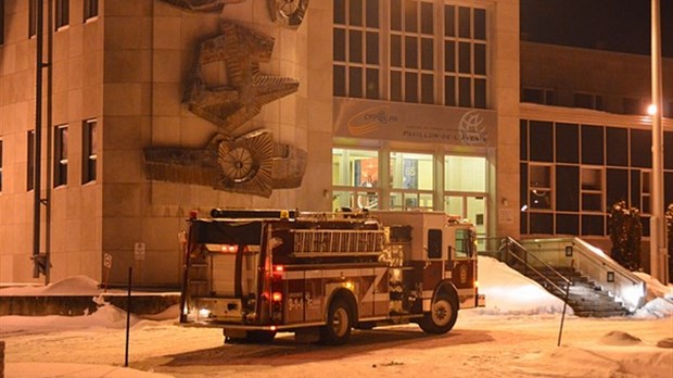 Fausse alerte au Pavillon-de-L'Avenir