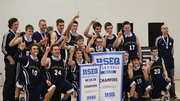 Le Collège Notre-Dame champion en basketball juvénile AA