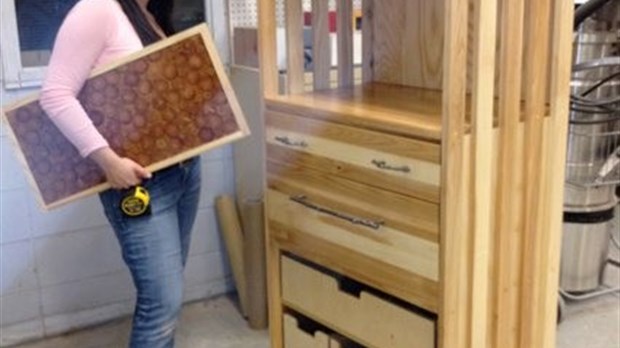 Expositions de meubles conçus par de futurs designers