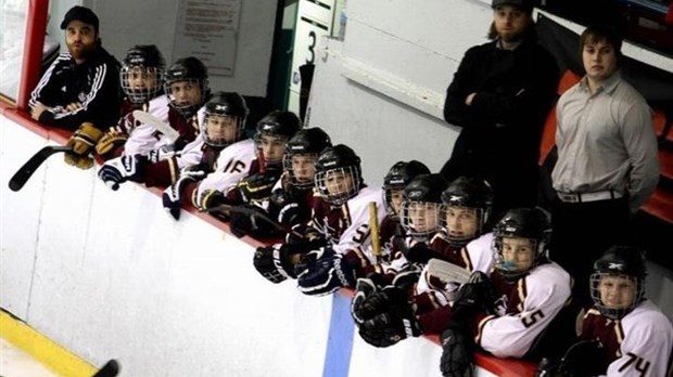 Hockey Québec abolit le midget AA