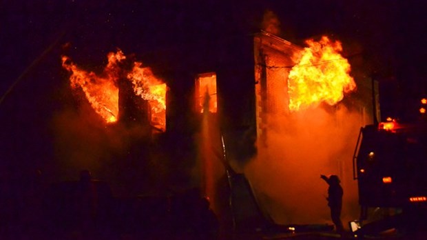 Incendie majeur à Rivière-du-Loup