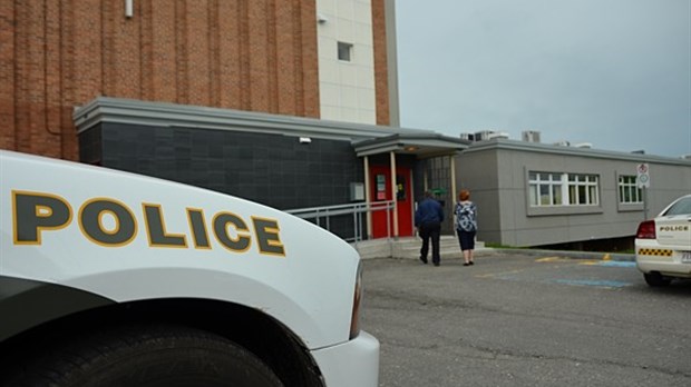 Le voyeur de l'École Thibaudeau recherché