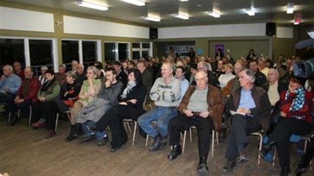 Aqueduc à Notre-Dame-du-Portage: 430 citoyens réclament un référendum