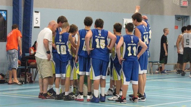 Jeux du Québec: belle victoire des garçons en basketball