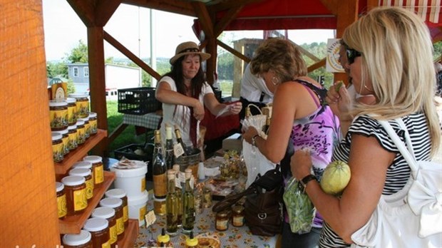 Dégustation culinaire au Marché public Lafontaine