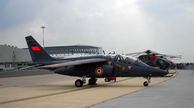 Alpha Jet dans le ciel louperivois
