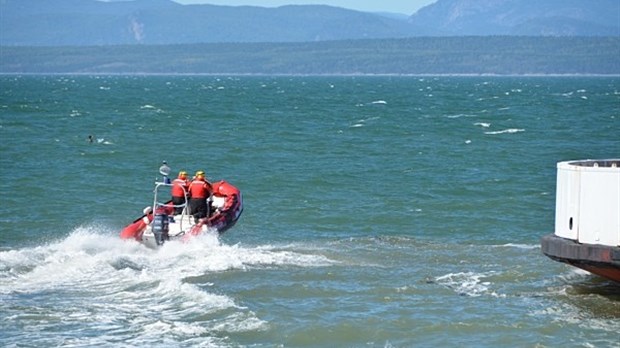 Embarcation en détresse: Sortie en mer pour l'équipe de sauvetage nautique