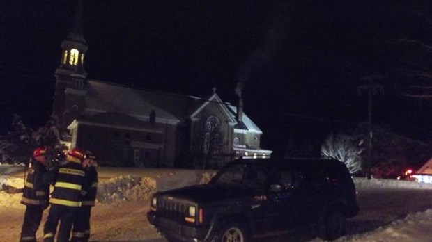 Début d'incendie à l'église de Rivière-Bleue