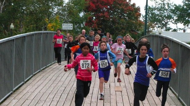 Athlétisme, course sur route et triathlon… pour un été en santé