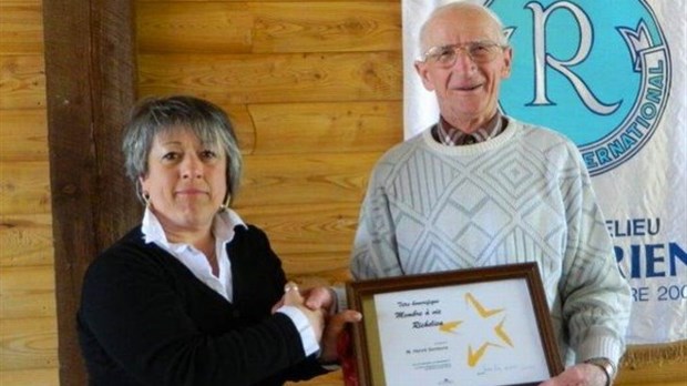 Un premier membre à vie pour le Club Richelieu de Saint-Cyprien