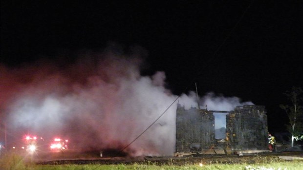 Maison rasée par les flammes à Saint-Épiphane