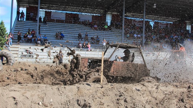 Le Mud Drag dans la boue