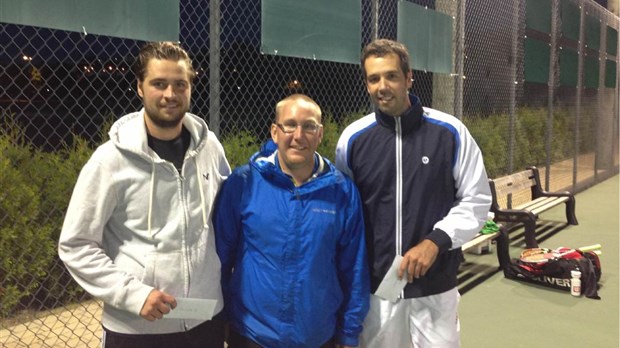 Frédéric D'Amours remporte le tournoi de tennis de Rivière-du-Loup