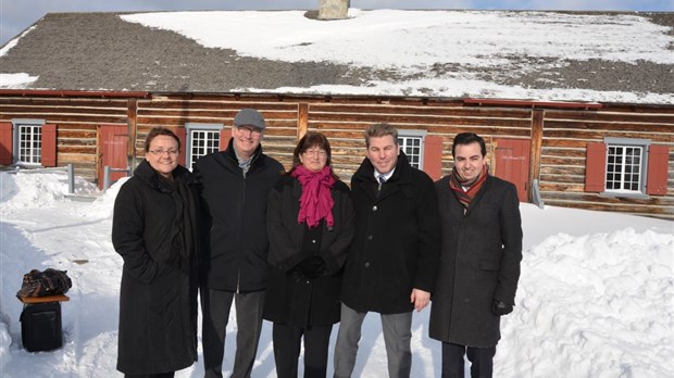Québec octroie 337 120 $ pour des travaux au Fort Ingall