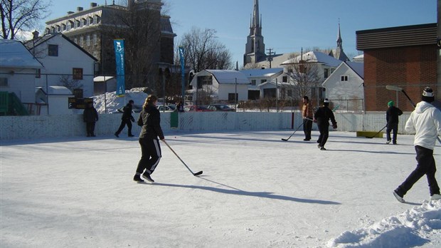 Tournoi amical de hockey bottine