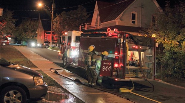 Intervention incendie à Rivière-du-Loup: immeuble à logements évacué