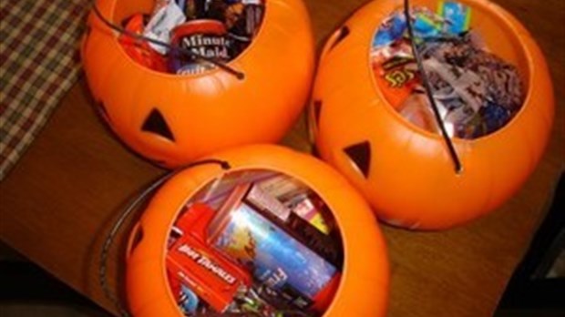 Halloween : bonbons qui piquent, arômes synthétiques… quelles friandises  éviter ou privilégier pour les enfants ? 
