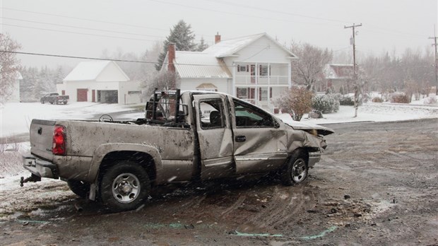 Violente collision sur la route 185 à Saint-Antonin