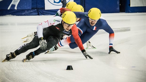 Gauthier et Bastille au pied du podium