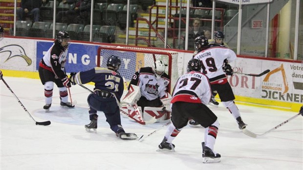 Santerre compte trois buts et les Albatros battent les Vikings 6-3