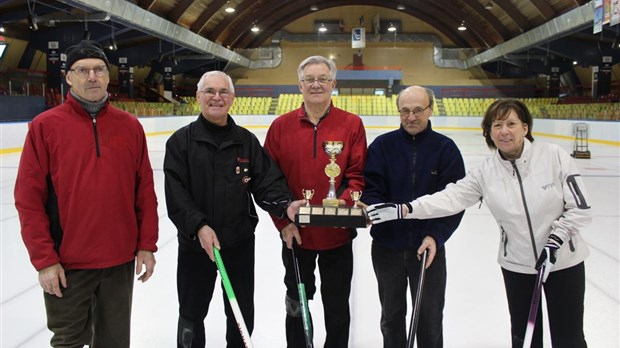 Des champions en curling