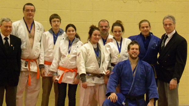  Neuf judokas sur le podium