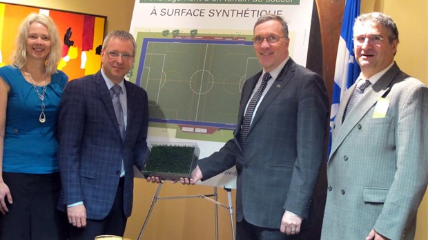 1 M$ pour une surface de soccer synthétique à Rivière-du-Loup