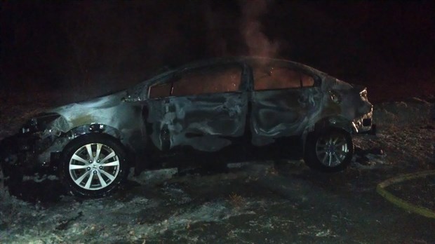 Incendie de véhicule à Saint-Jean-de-Dieu