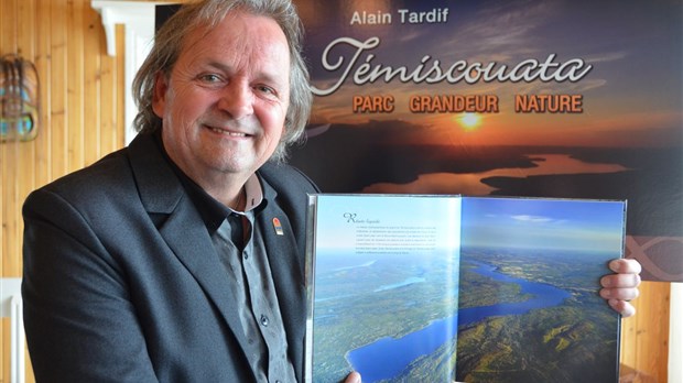 Alain Tardif réalise son rêve en lançant son livre sur le lac Témiscouata
