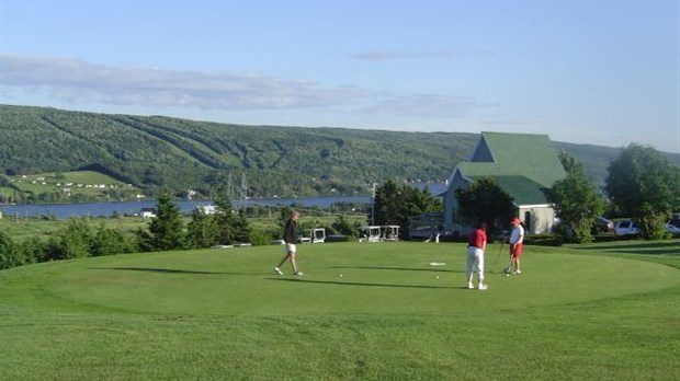 Nouveaux propriétaires et développement résidentiel au Club de golf des Appalaches