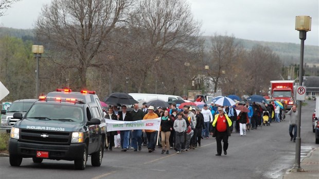 200 marcheurs pour le parachèvement de l’autoroute 85