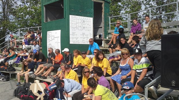 Une vingtaine d'équipes au Tournoi de balle-molle de Rivière-du-Loup