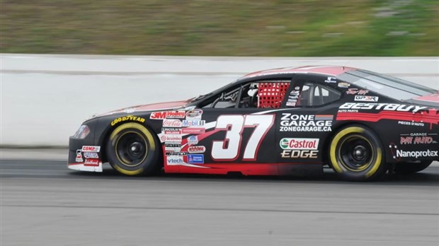 Simon Dion-Viens termine sa saison en Nascar