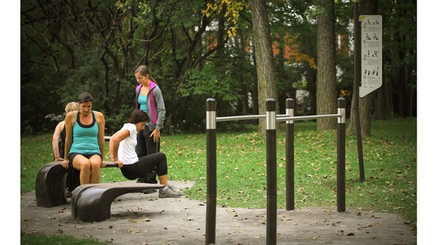 Un circuit d'entraînement en plein air au parc des Chutes
