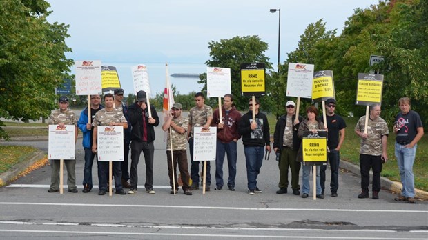 Les technologues d’Hydro-Québec manifestent leur mécontentement