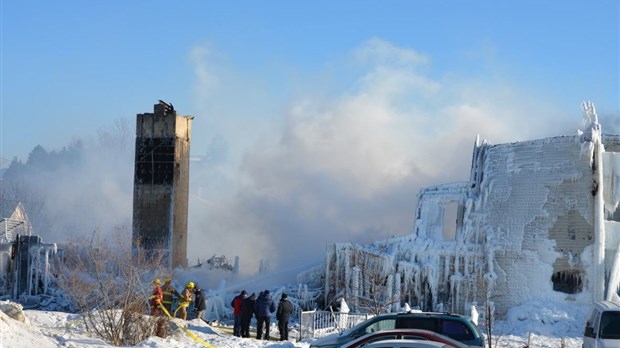 Incendie à L'Isle-Verte: le Québec se souvient